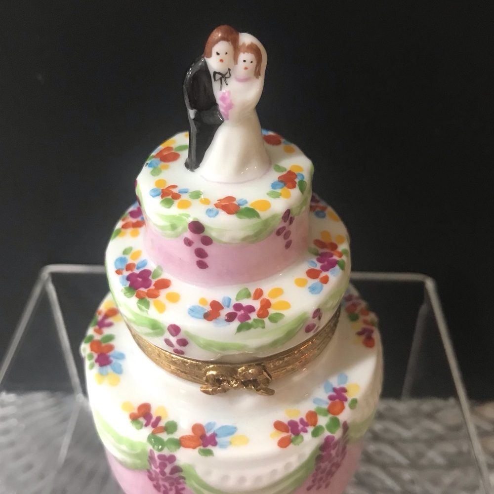 Limited Edition, Artist Signature, Limoges, Wedding Floral Cake with bride/groom
